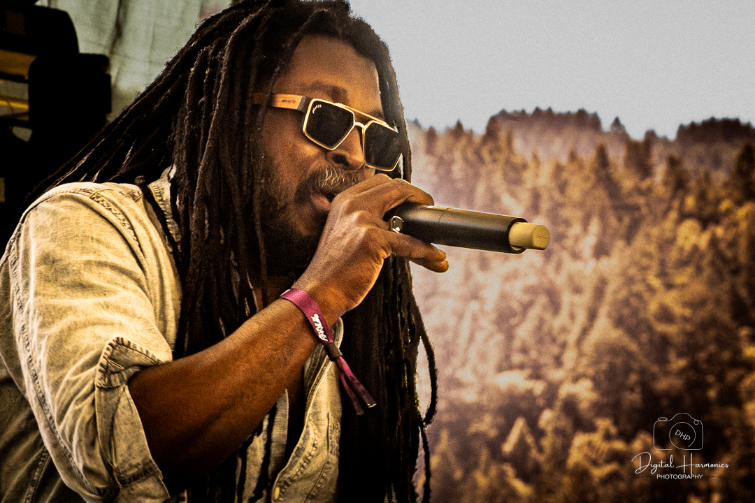 Album cover: Jubba White