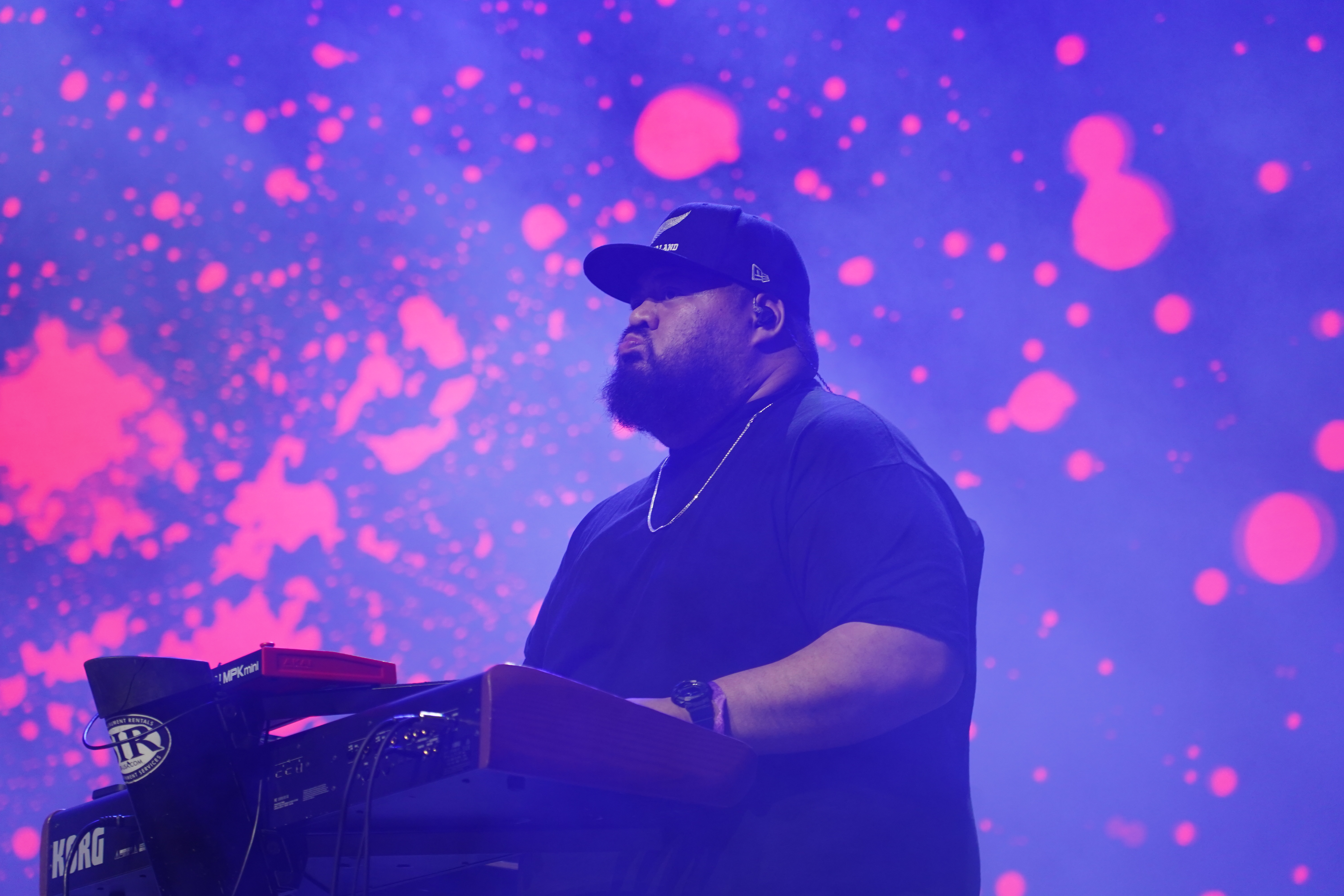 Stan Walker — Holo Holo 2025