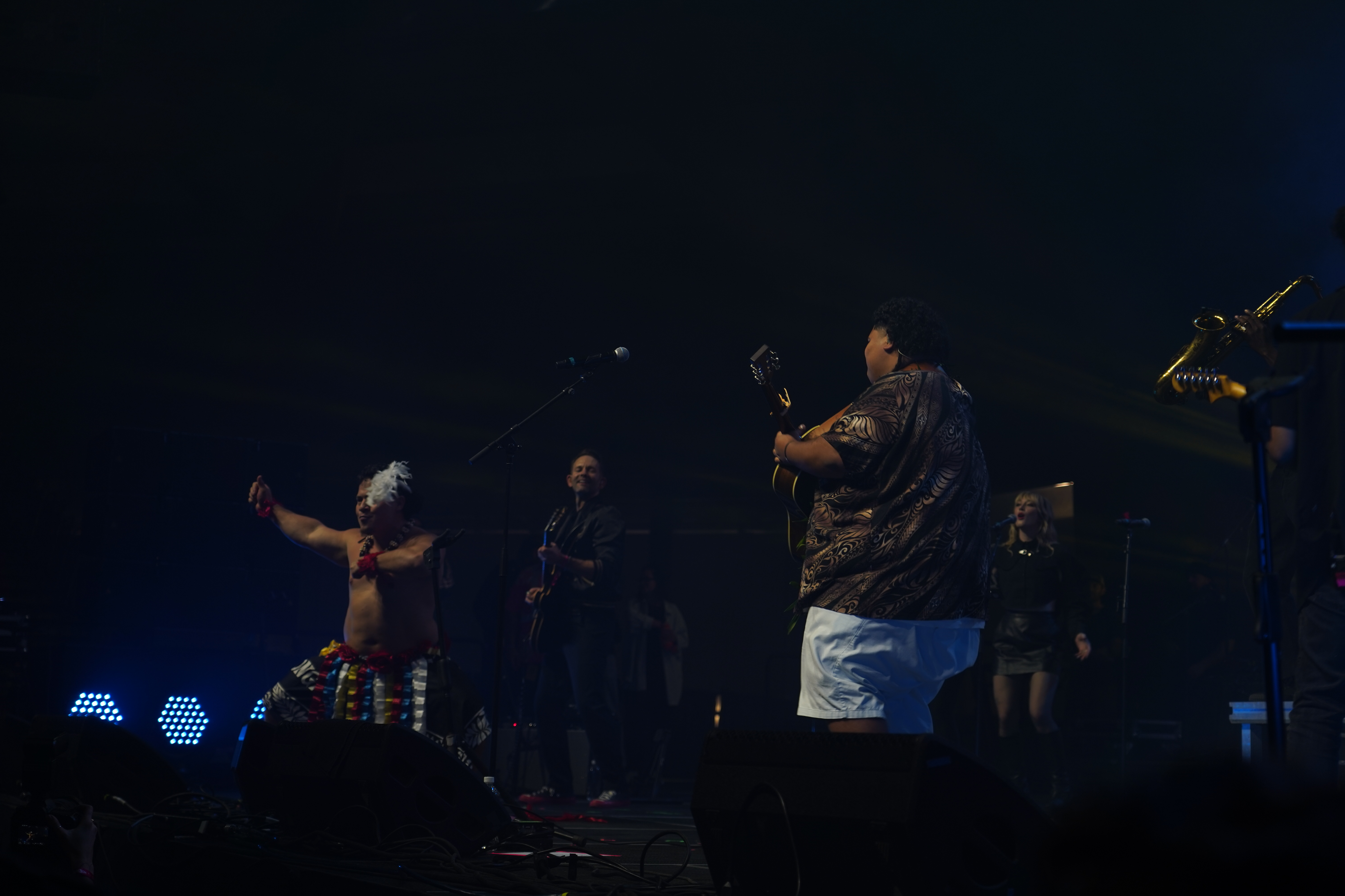 Iam Tongi — Holo Holo 2024
