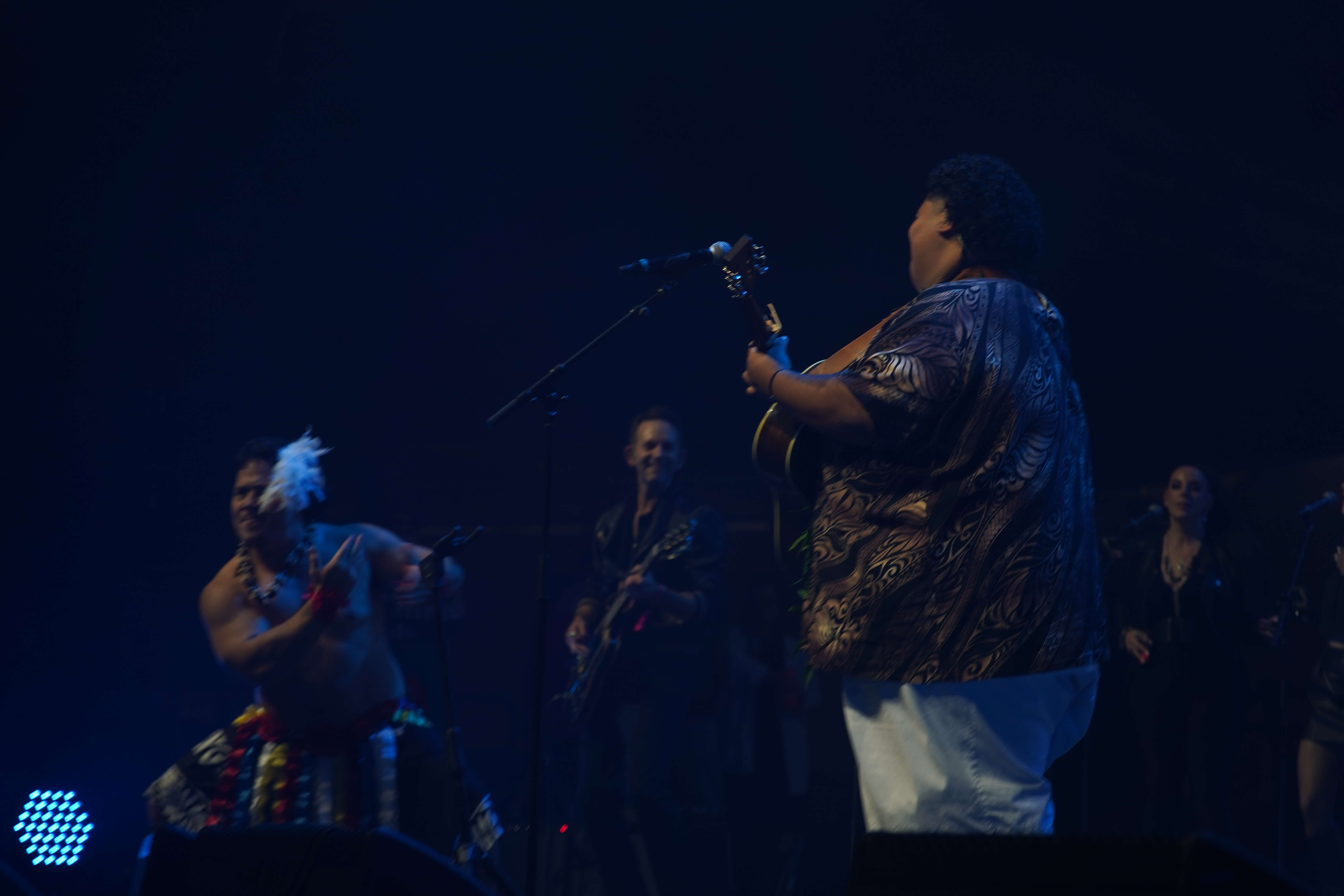 Iam Tongi — Holo Holo 2024