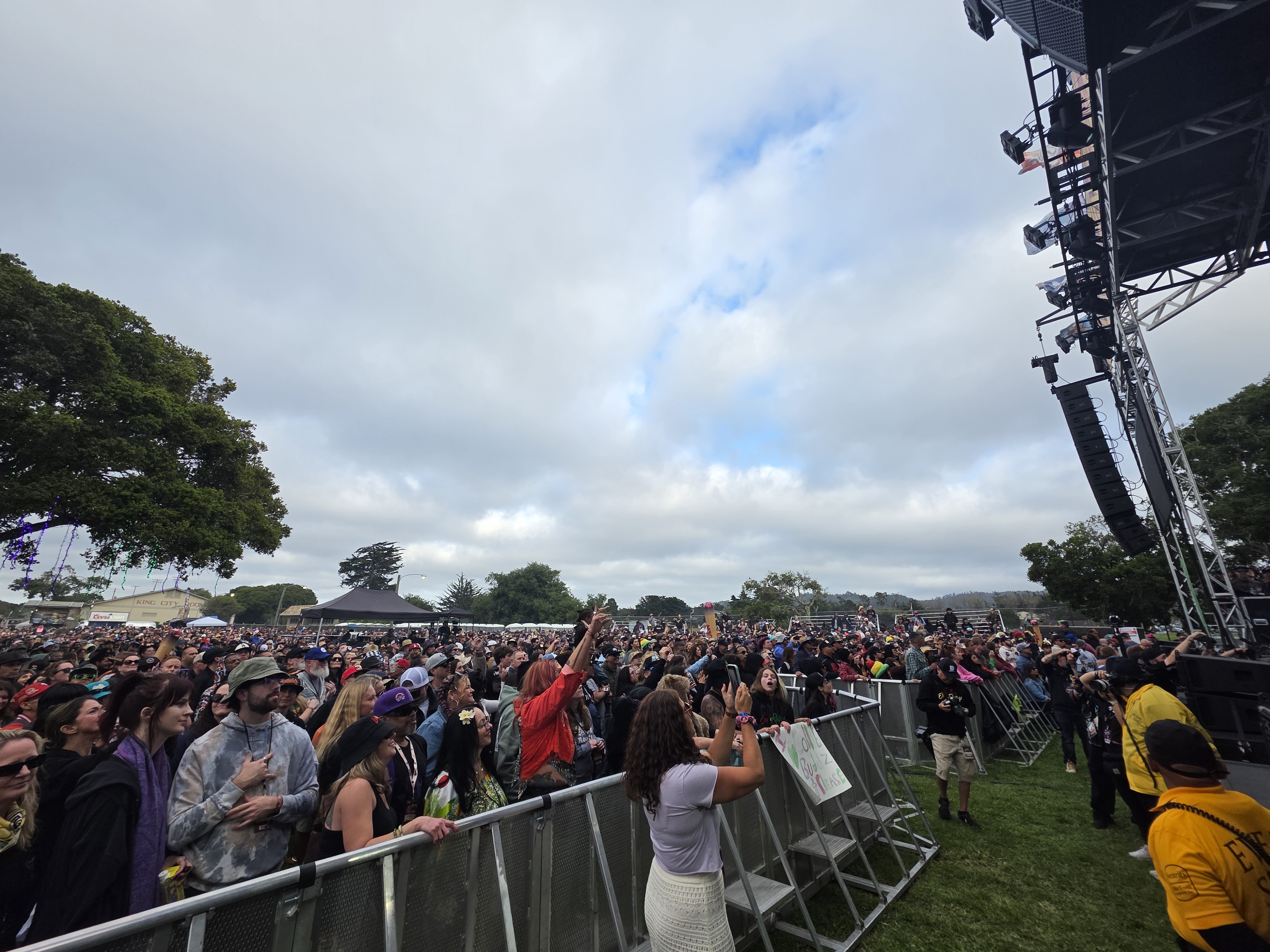 Festival — California Roots Music & Arts Festival 2025