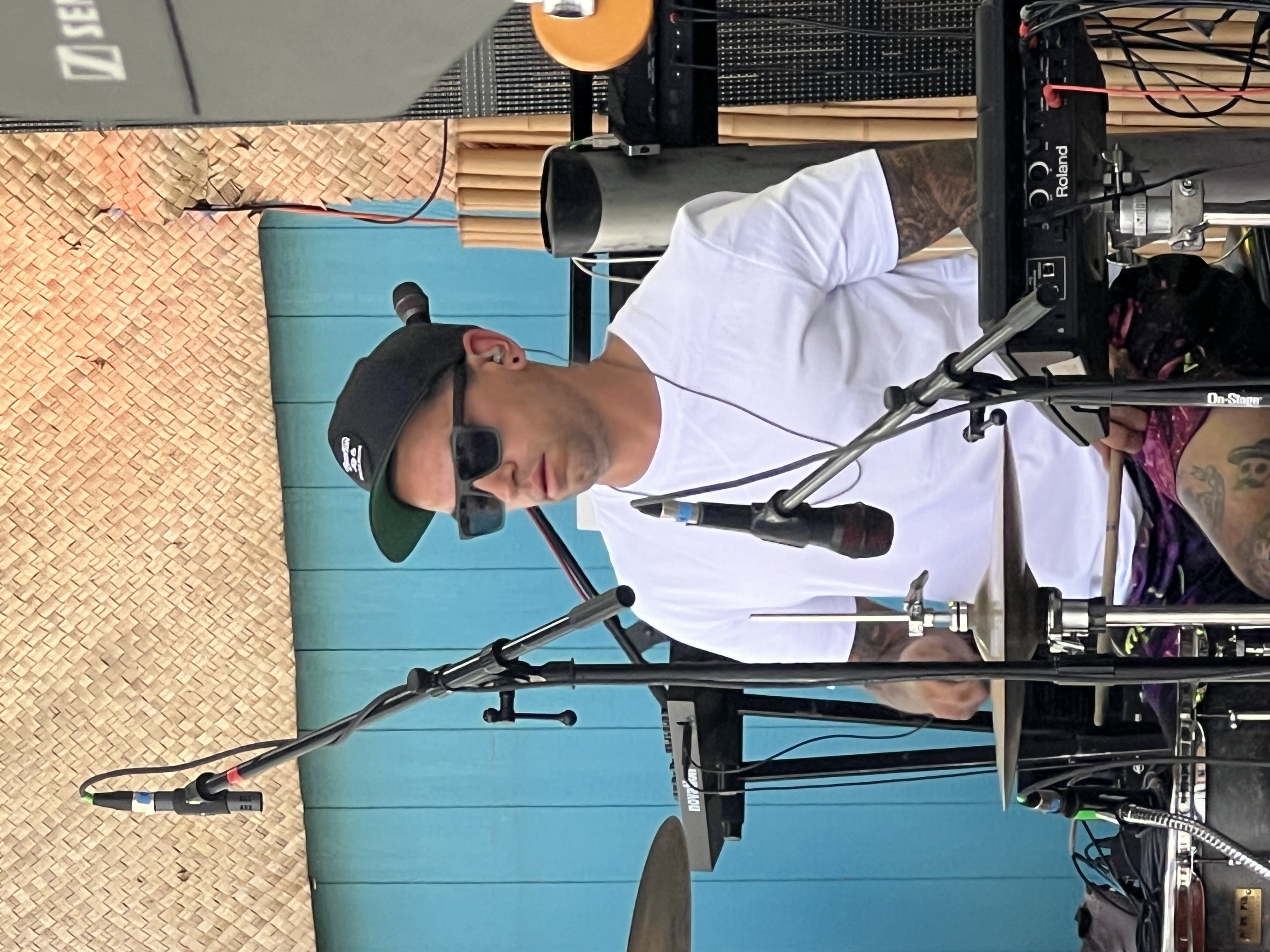 Royal Blu w/ The Autos — Rise & Vibes Festival 2024