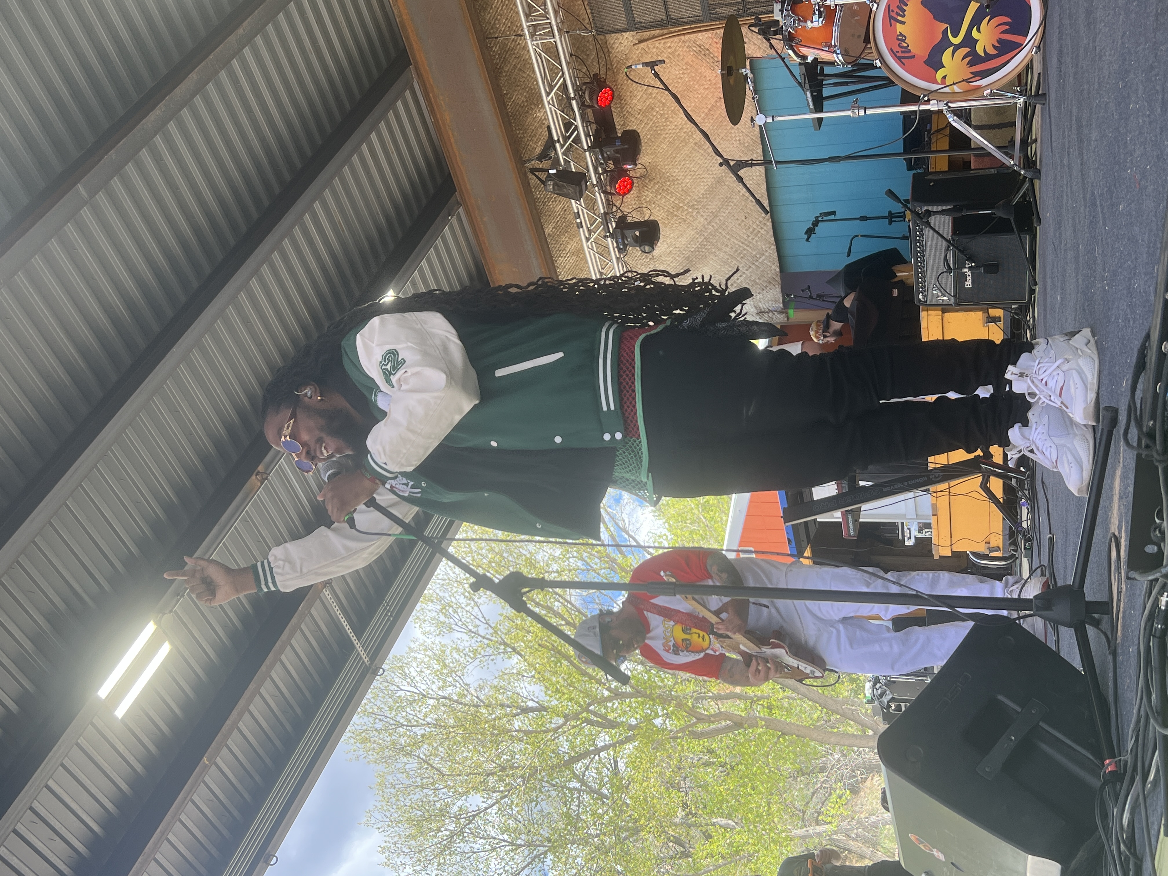 Royal Blu w/ The Autos — Rise & Vibes Festival 2024