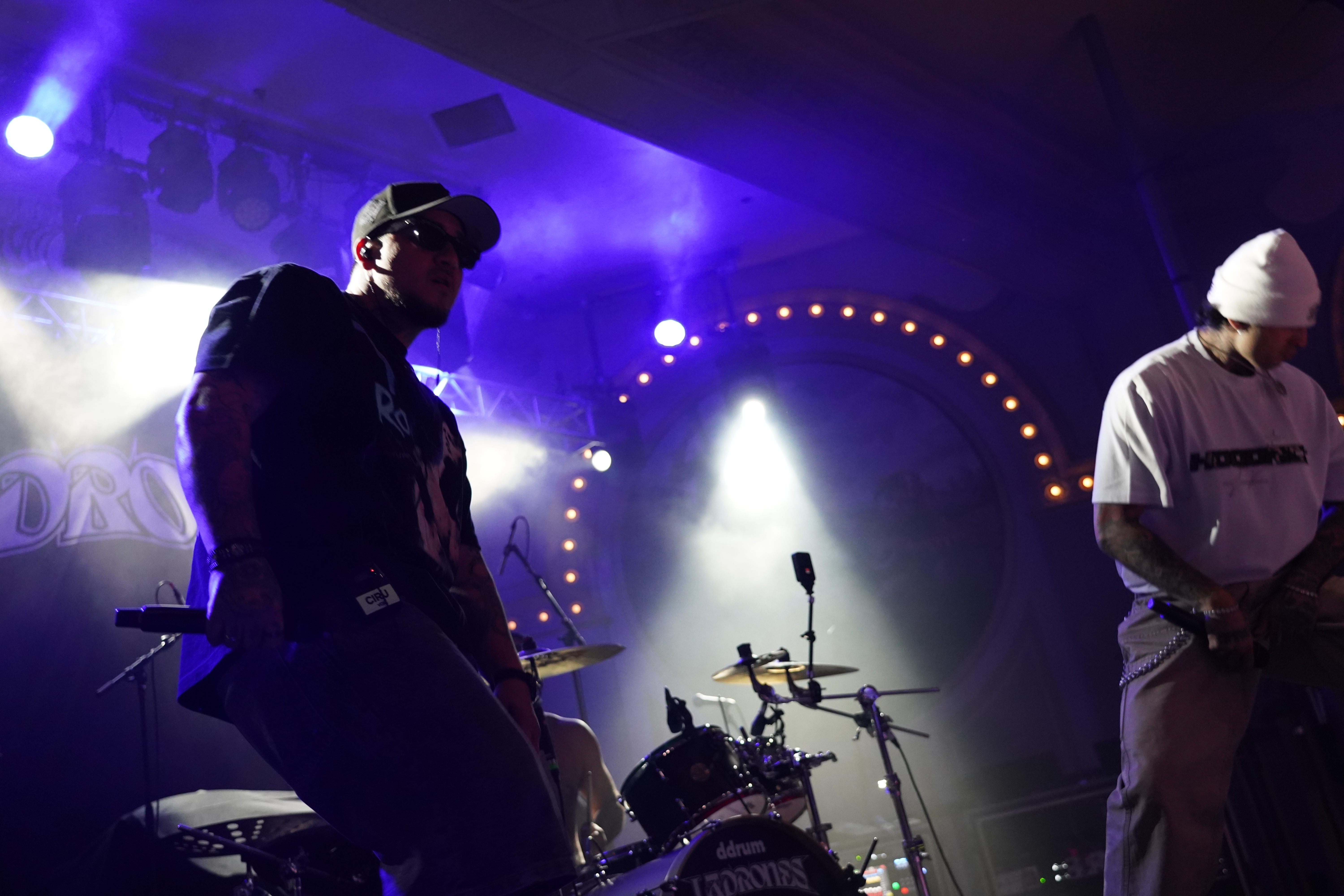 Ladrones — Ladrones — Crystal Ballroom